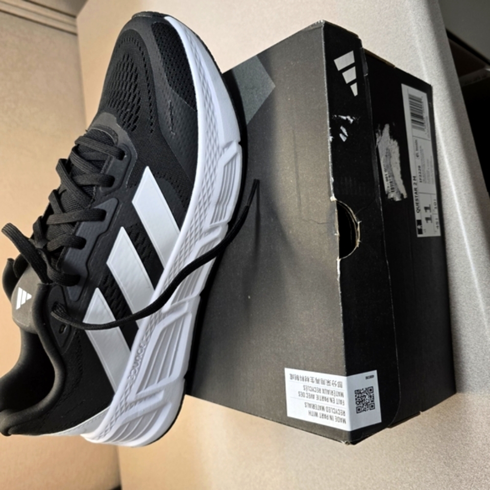 Adidas Men's Black and White Running Shoes